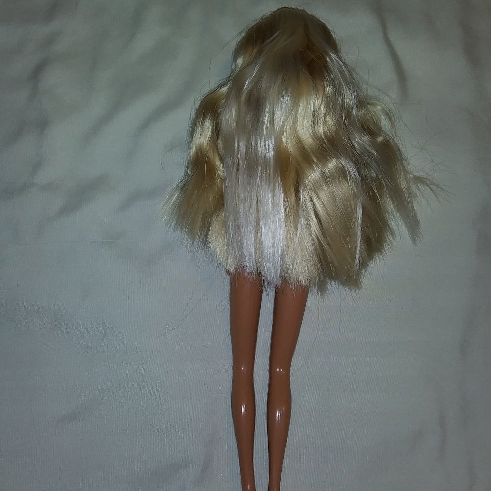 Vintage 1997 Blonde Pearl Beach Barbie Doll - Picture 3 of 5